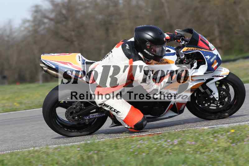 /Archiv-2023/06 10.04.2023 Moto Club Anneau du Rhin/Rouge Expert/14